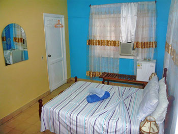 HOSTAL EL BALCON • particuba.net •|• Holguin