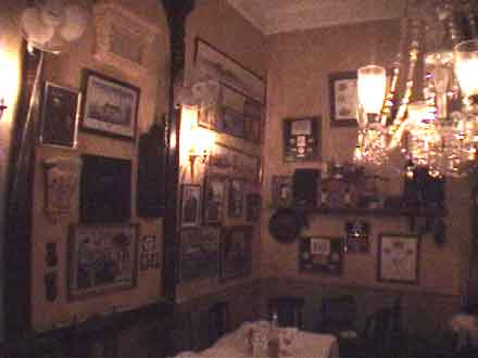 salle_chandelier