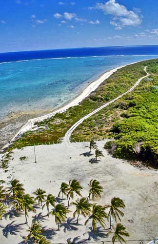 Faro Colon sur cayo Sabinal